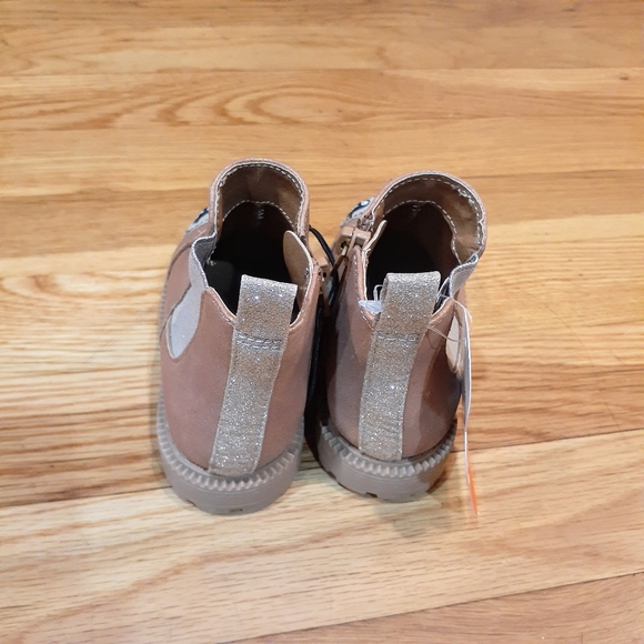 Wonder Nation Flexible Chelsea Critter booties Chestnut  Size  7 - Picture 3 of 4